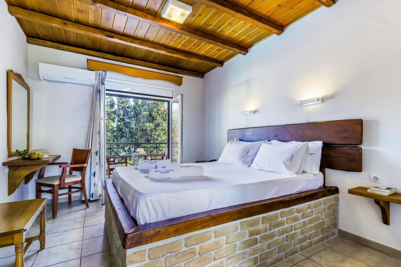 Ionia Hotel Skopelos Town Exterior photo