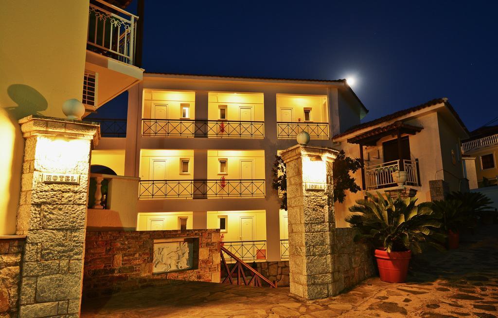 Ionia Hotel Skopelos Town Exterior photo